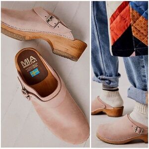 Free People MIA Alma Clogs in Pink Blush Suede - Suede Clogs - Boho Chic